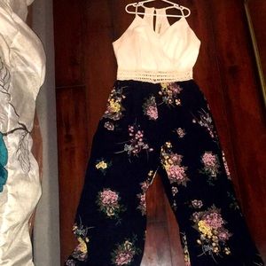 Angela fashion brand sizes M jump suit